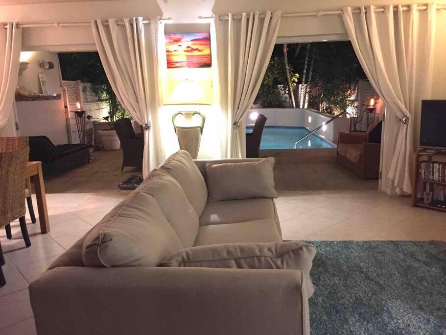 Nanpa, Luxury Family Three Bed Villa, St James West Coast, Private Pool Saint James Exteriör bild