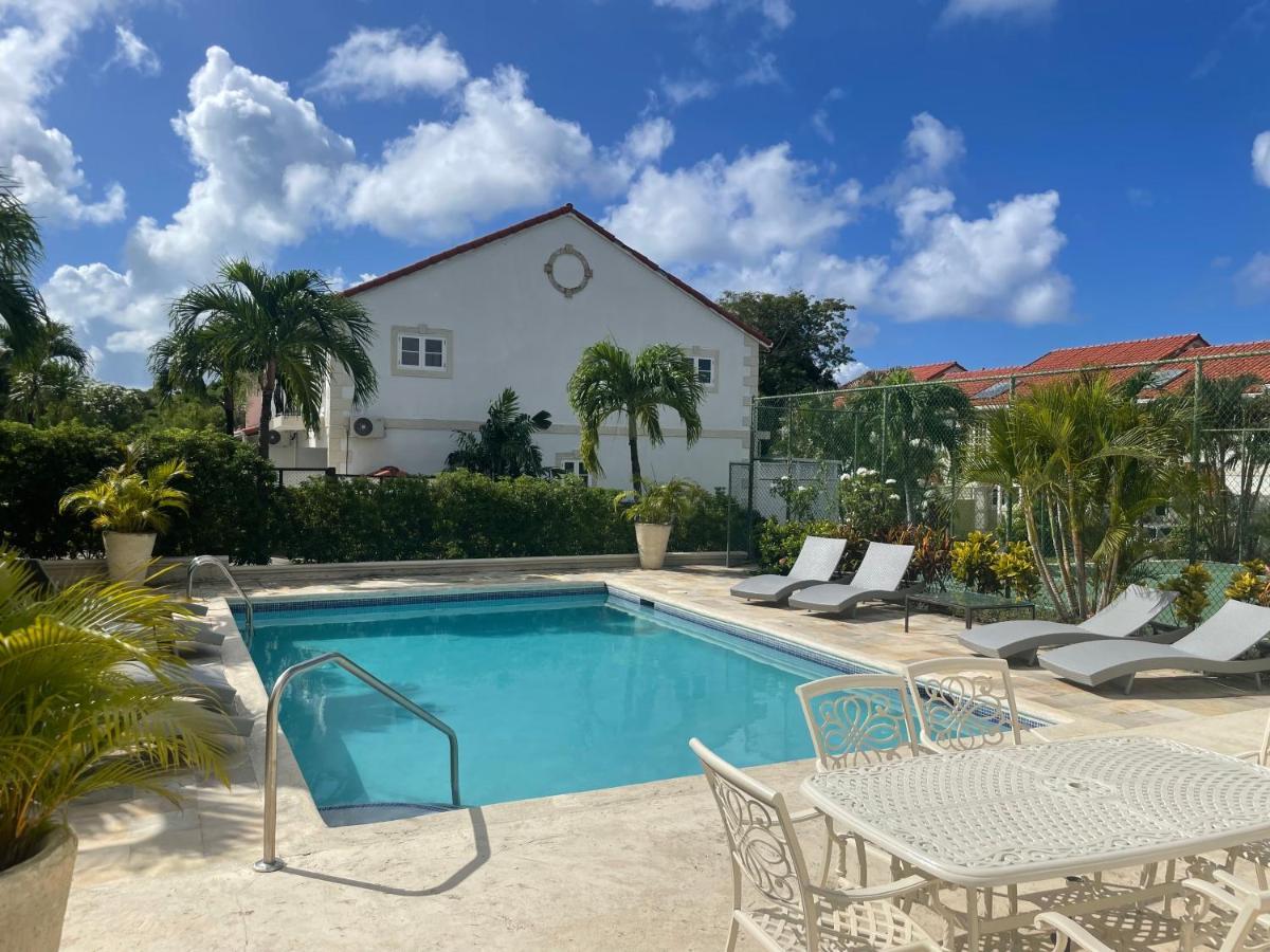 Nanpa, Luxury Family Three Bed Villa, St James West Coast, Private Pool Saint James Exteriör bild